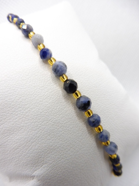 Bransoletka dla Strzelca z Lapis Lazuli, Sodalitem i Czarnym Turmalinem Gold Bransoletka dla Strzelca z Lapis Lazuli, Sodalitem i Czarnym Turmalinem Gold